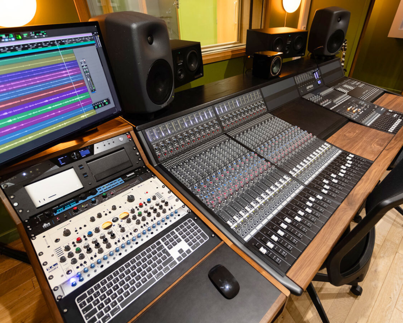 Higher Education Music Studio 2025 06